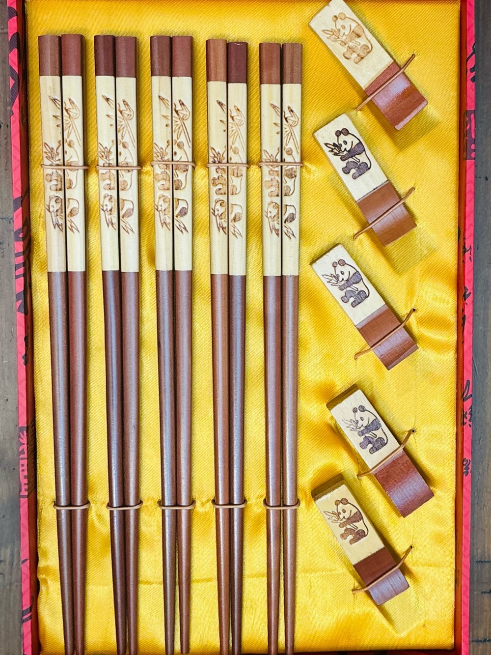NIB Vintage “The High Ranking Present” Chopsticks Set of 5 with 5 Panda Rests